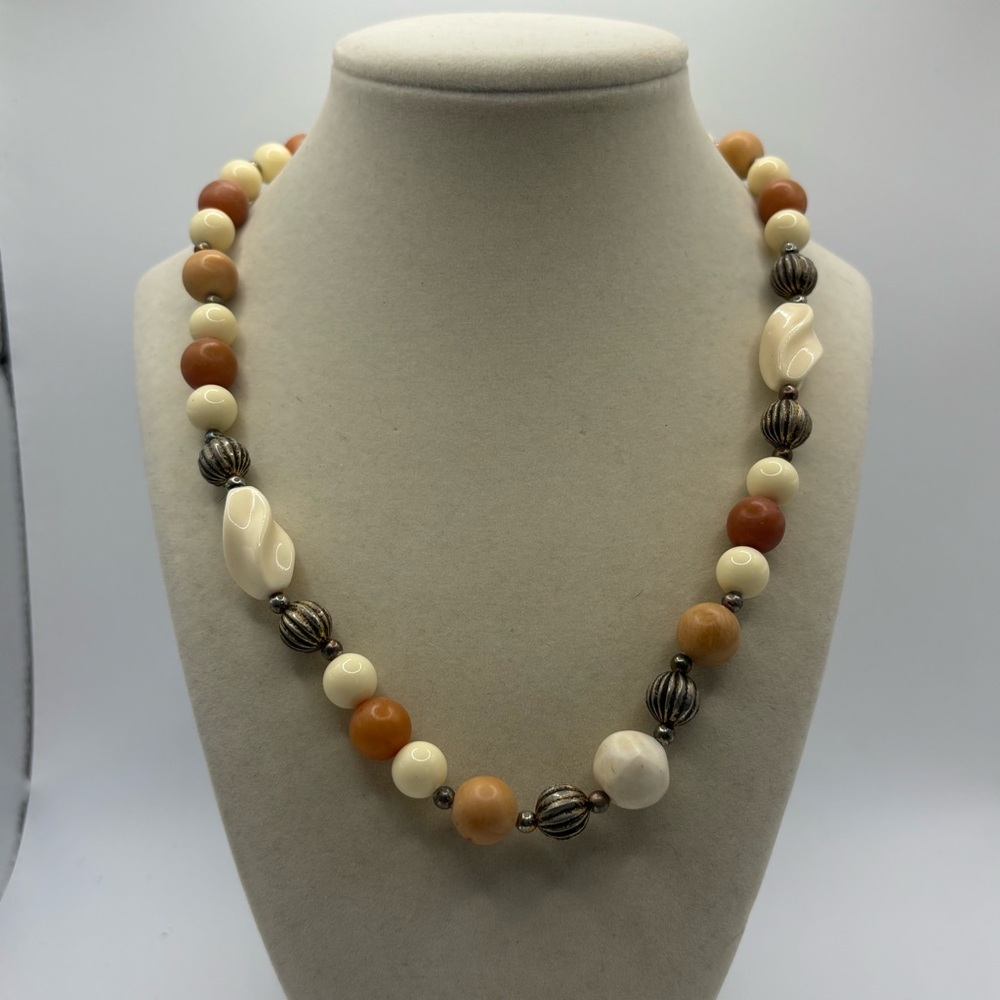 Earth Tone Chunky Beaded Necklace – Vintage Style with Cream & Brown Beads